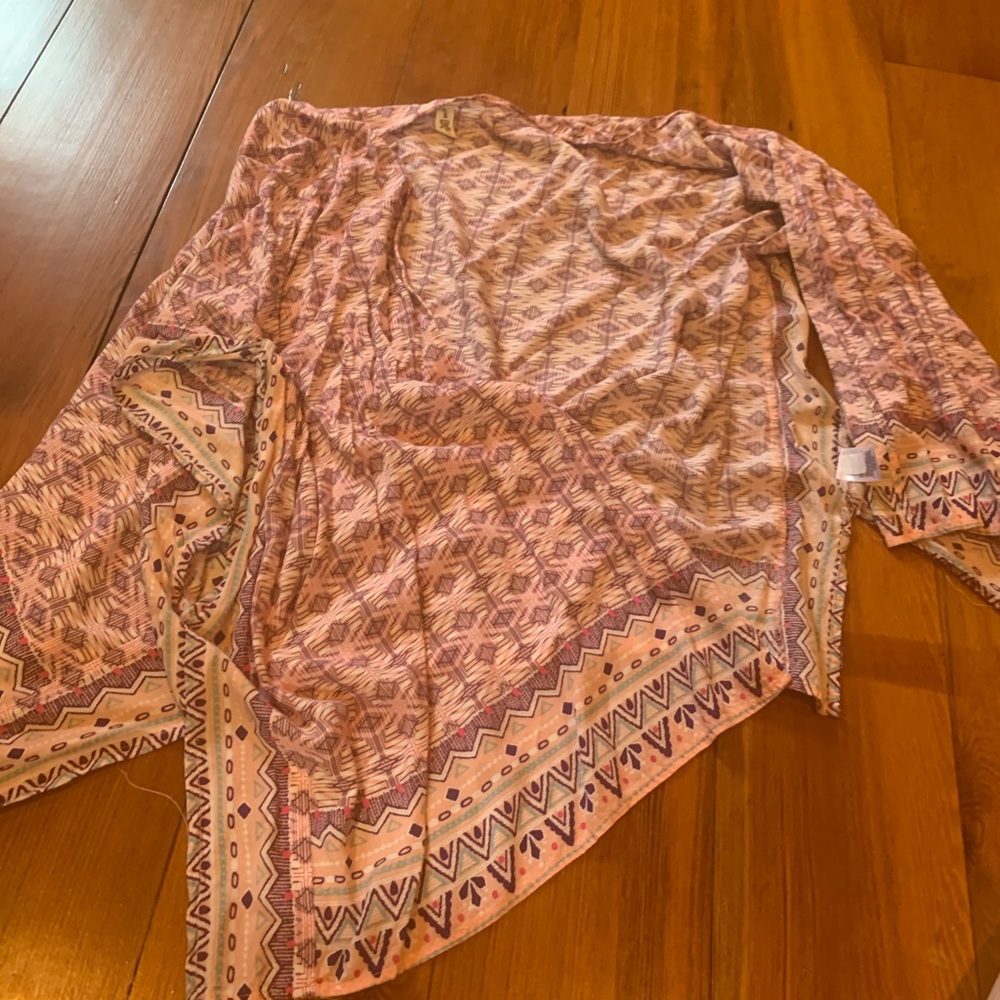Bethany Mota Kimonos
